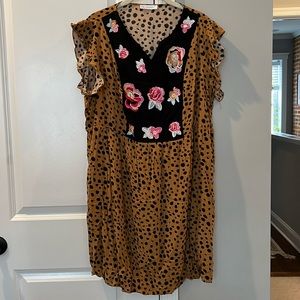 Cheetah Print Flowy Dress with Floral V-Neck Design